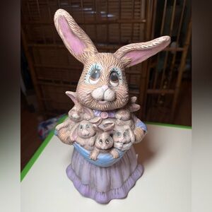 Vintage Easter Ceramic Mother
Cottontail Bunny with Babies
